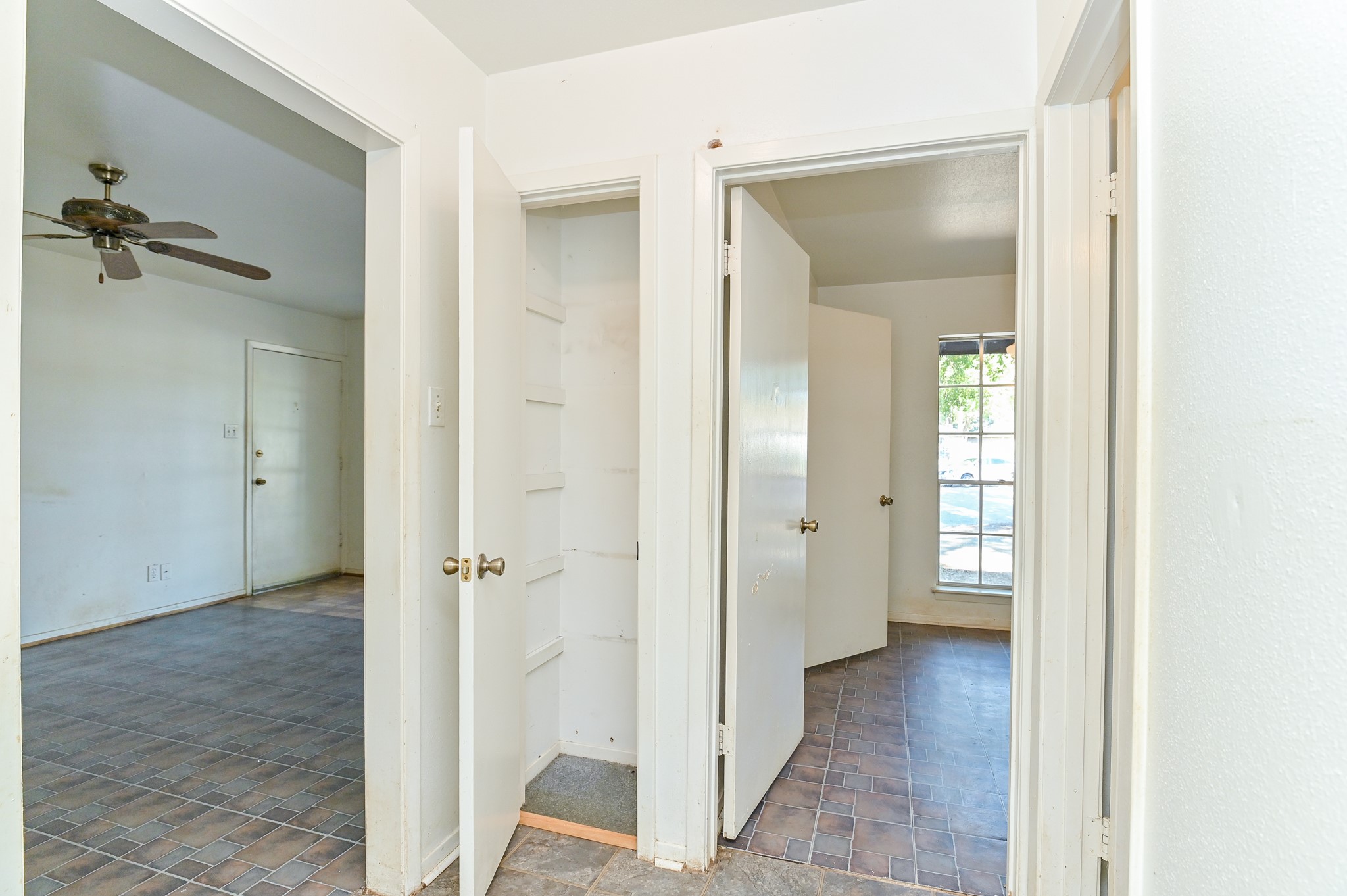 7315 Housman Street , Houston, TX, 77055 | 18390102 | Realty Texas LLC