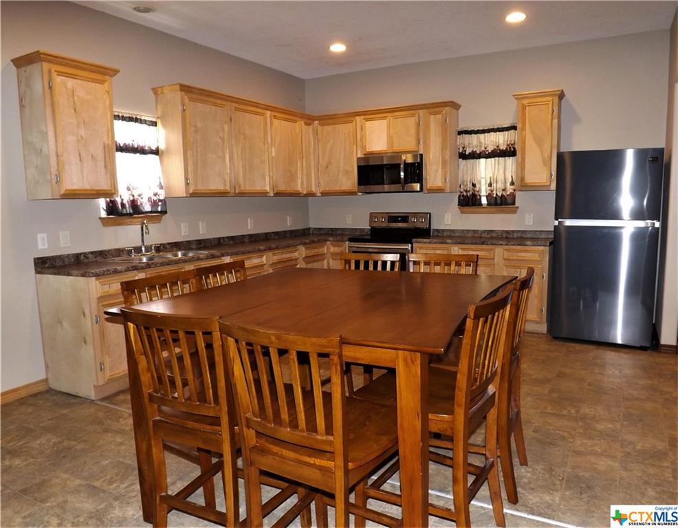 1218 E Main Street , Eagle Lake, TX, 77434 | 427555 | Realty Texas LLC