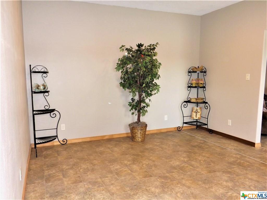 1218 E Main Street , Eagle Lake, TX, 77434 | 427555 | Realty Texas LLC