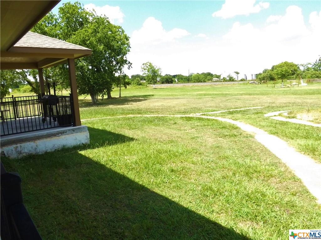 1218 E Main Street , Eagle Lake, TX, 77434 | 427555 | Realty Texas LLC