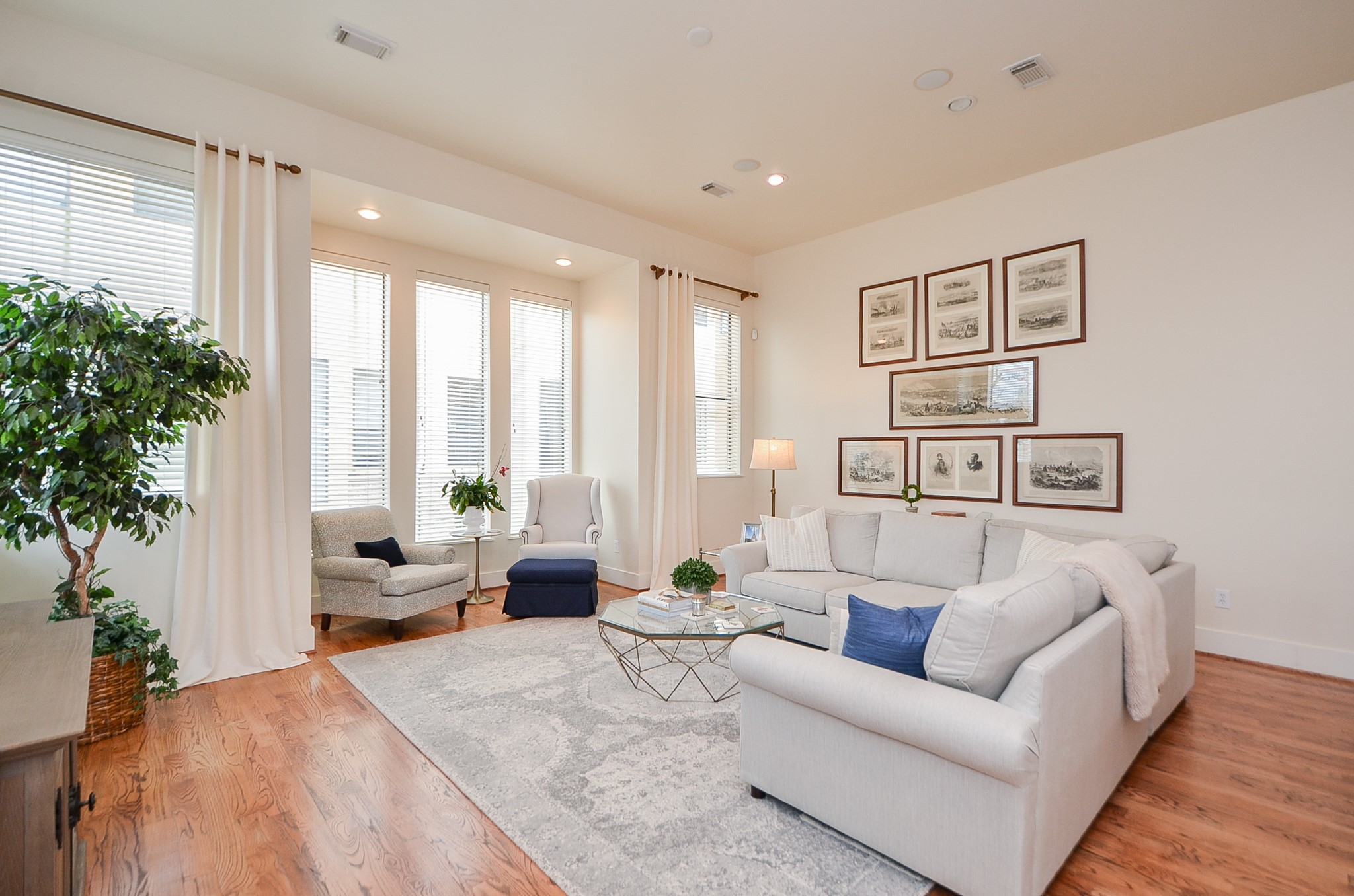 970 Patterson Street , Houston, TX, 77007 | 37518229 | Realty Texas LLC