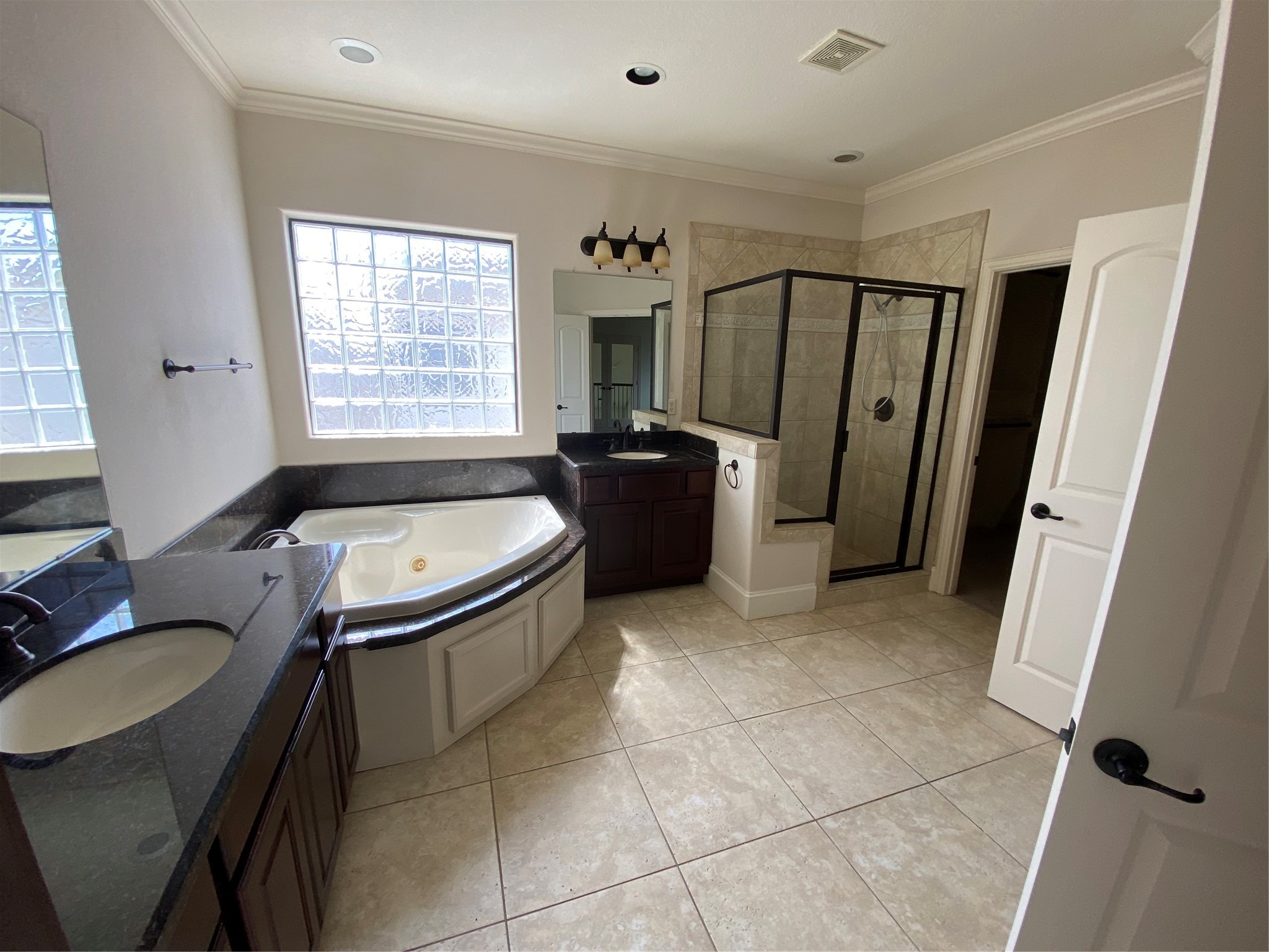 6353 Richmond Avenue 105 , Houston, TX, 77057 | 53682823 | Realty Texas LLC