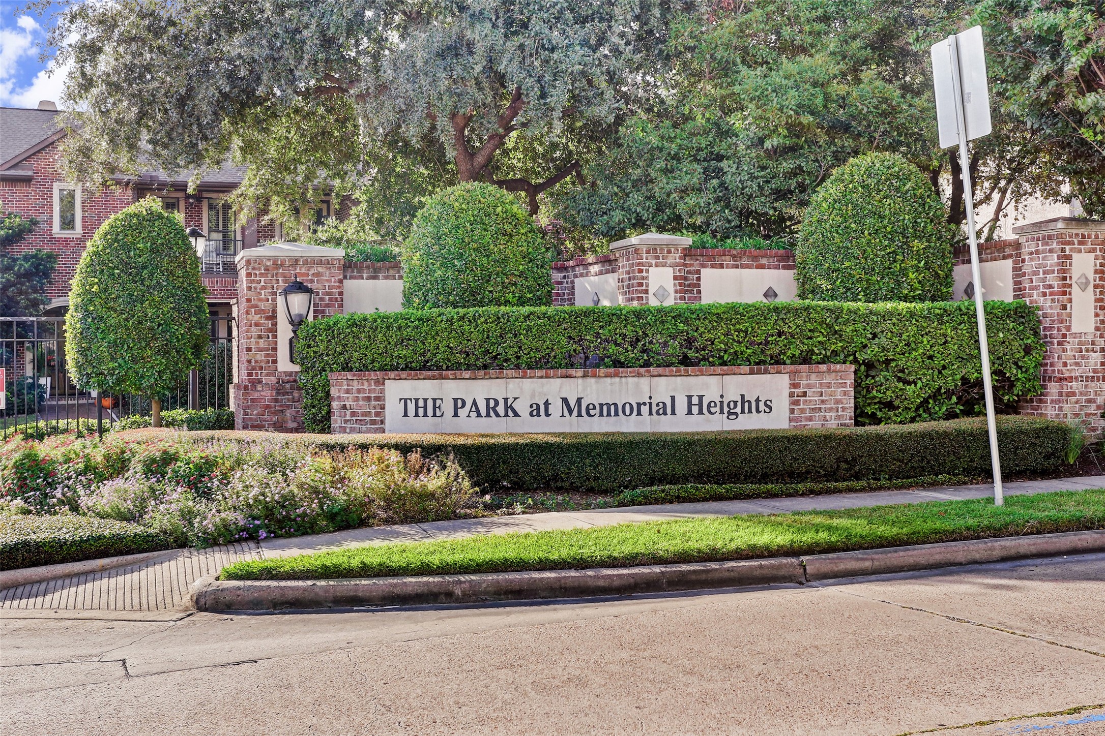 3342 Green Tree Park , Houston, TX, 77007 | 84393668 | Realty Texas LLC