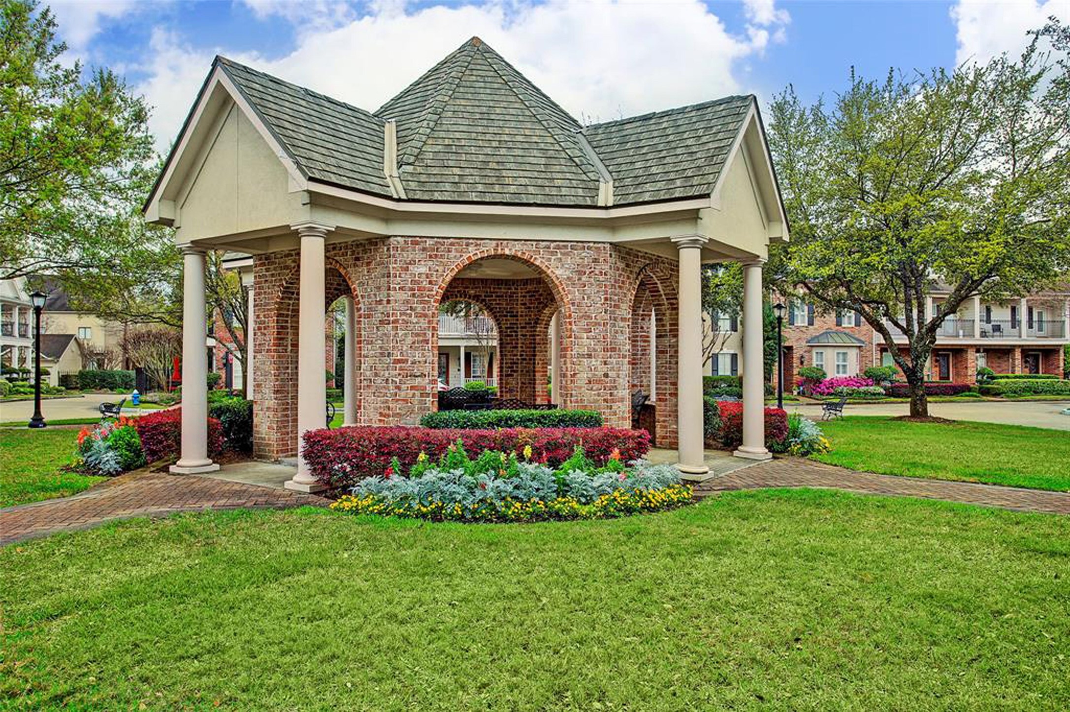 3342 Green Tree Park , Houston, TX, 77007 | 84393668 | Realty Texas LLC