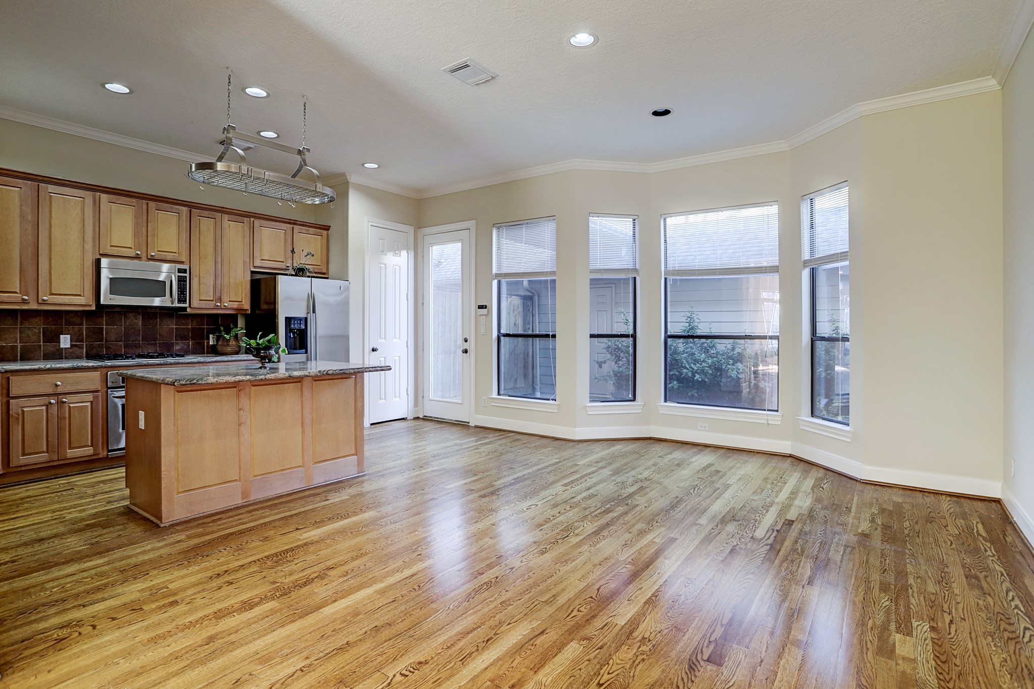 3342 Green Tree Park , Houston, TX, 77007 | 84393668 | Realty Texas LLC