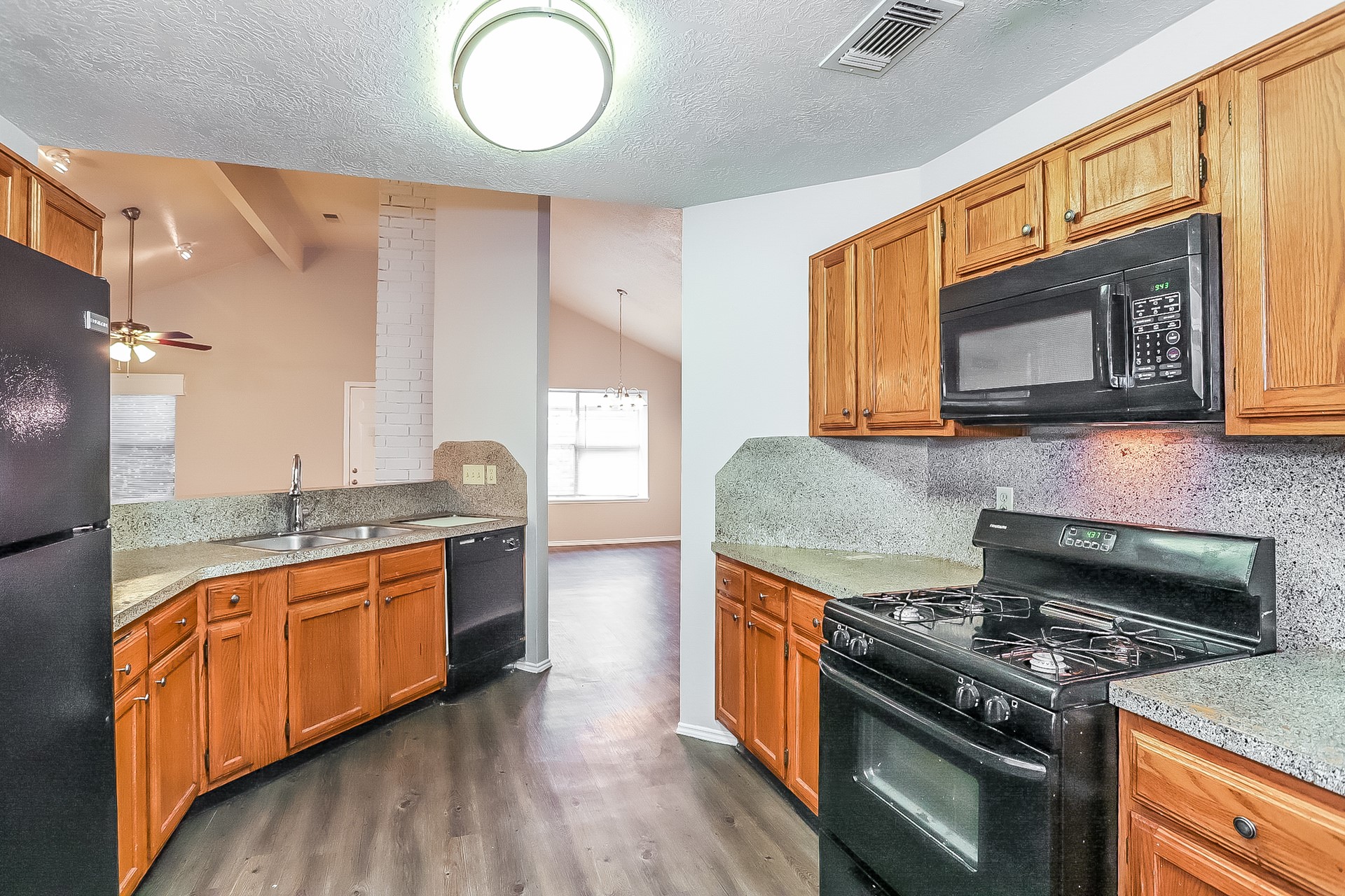 3048 Walnut Springs Drive , Katy, TX, 77449 | 57677877 | Realty Texas LLC
