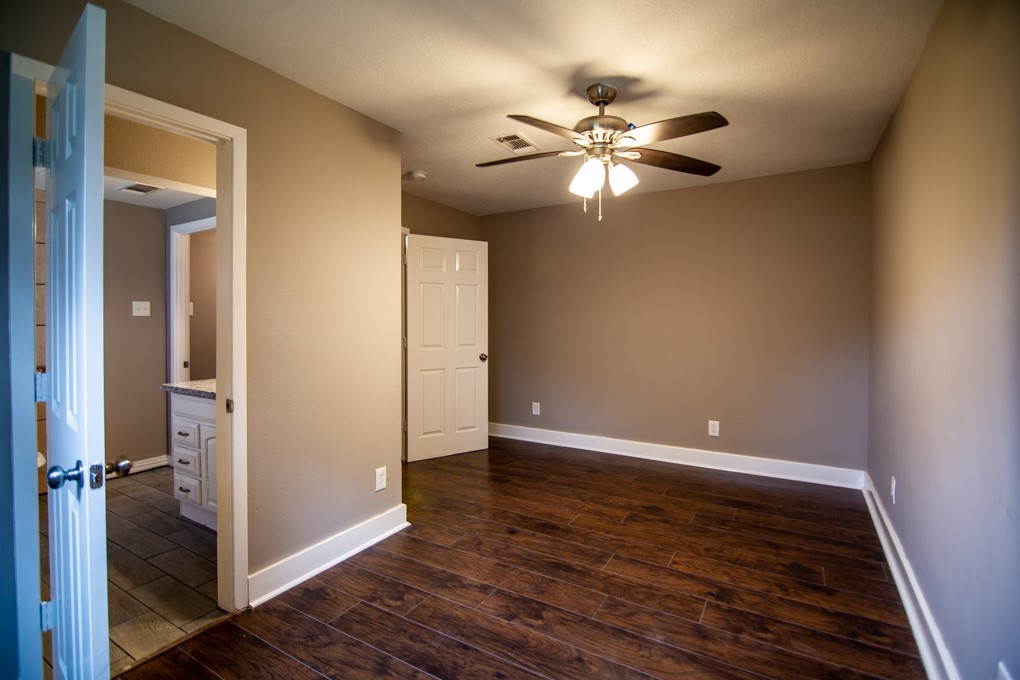 1029 Sycamore Street , La Marque, TX, 77568 | 93520530 | Realty Texas LLC