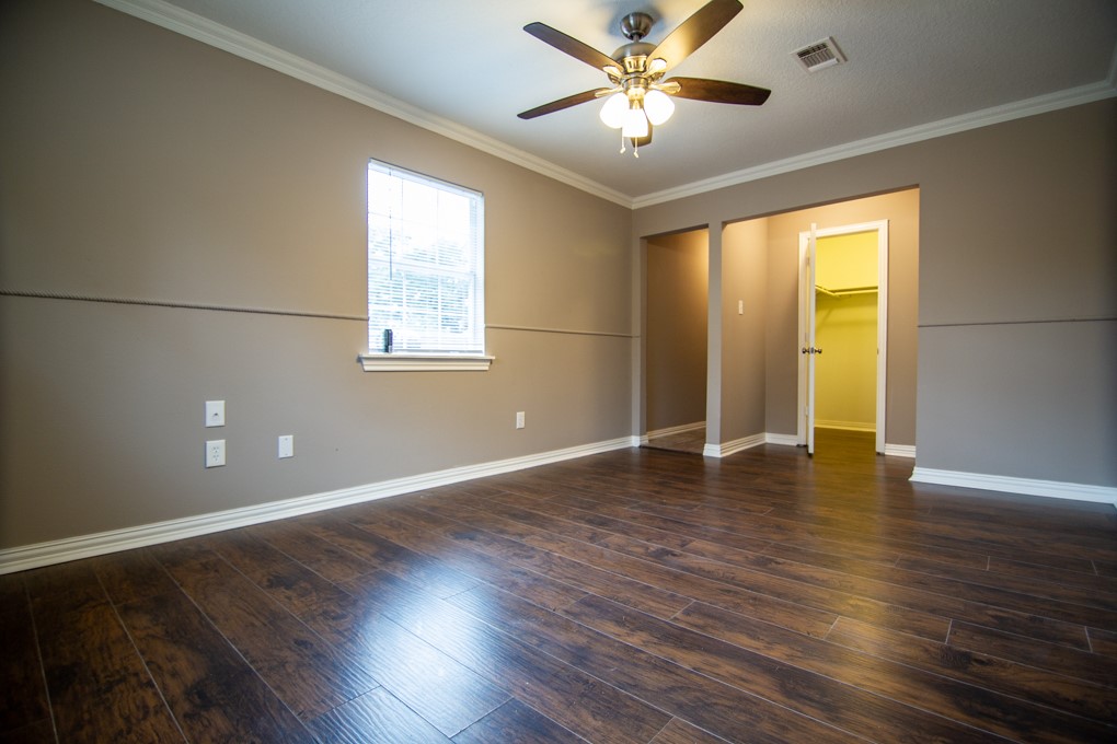 1029 Sycamore Street , La Marque, TX, 77568 | 93520530 | Realty Texas LLC