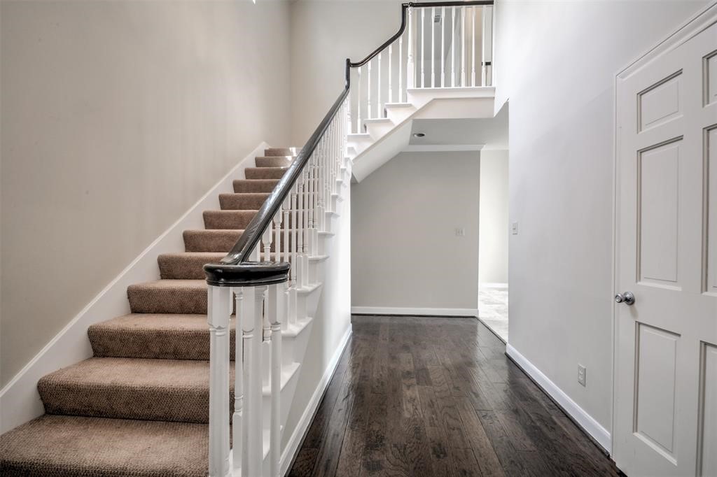 9528 Bayou Brook Street , Houston, TX, 77063 | 52475889 | Realty Texas LLC