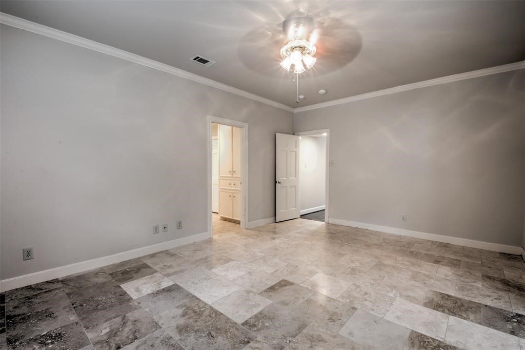 9528 Bayou Brook Street , Houston, TX, 77063 | 52475889 | Realty Texas LLC
