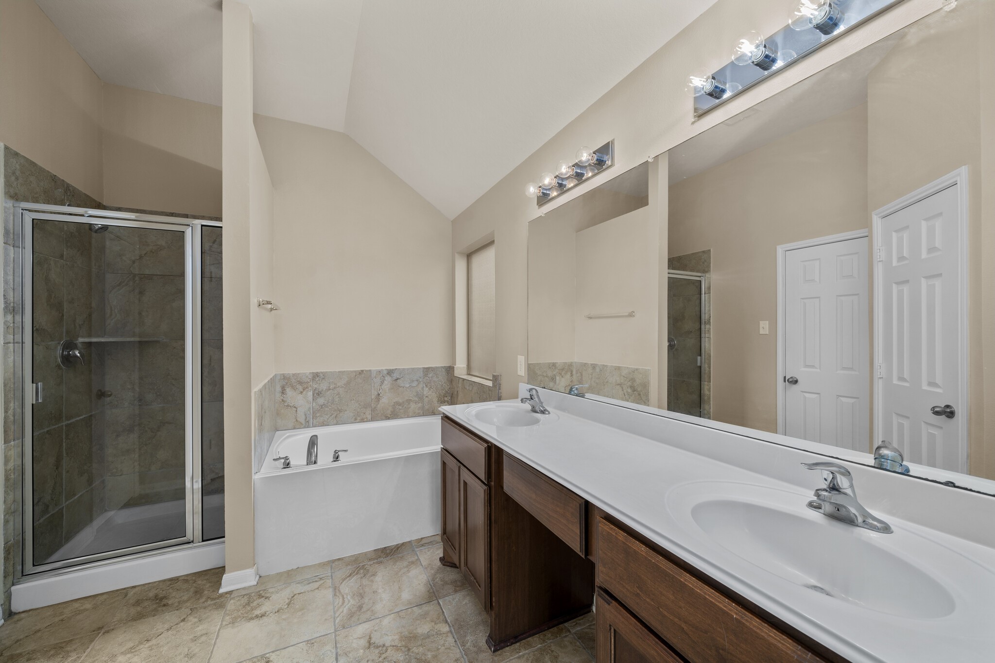 126 Long Canyon Lane , Richmond, TX, 77469 | 43030796 | Realty Texas LLC
