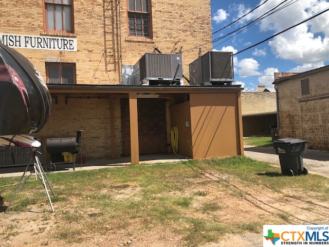 716 N Avenue D Avenue , Shiner, TX, 77984 | 430932 | Realty Texas LLC