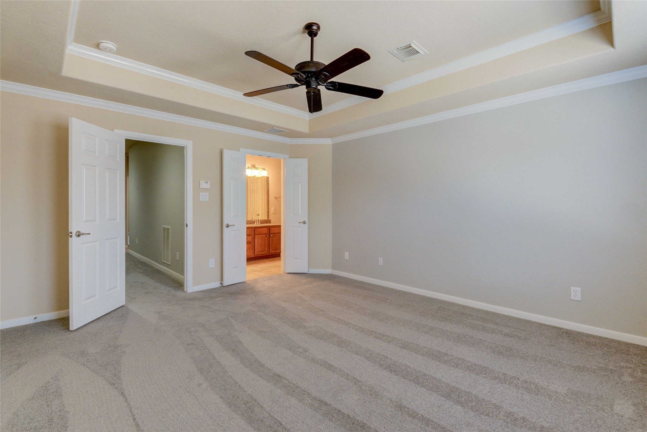 141 E Montfair Boulevard , The Woodlands, TX, 77382 | 77114470 | Realty Texas LLC