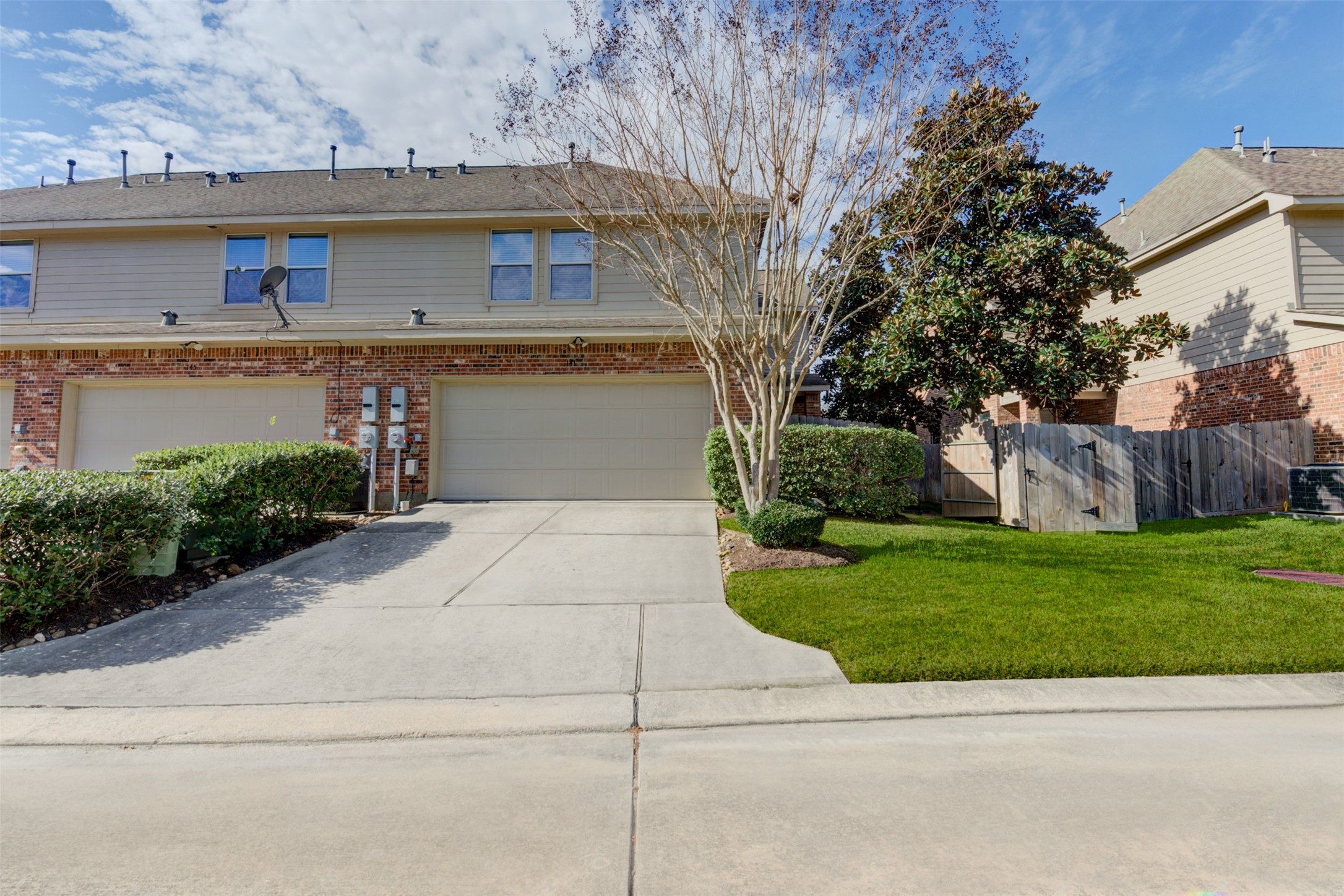 141 E Montfair Boulevard , The Woodlands, TX, 77382 | 77114470 | Realty Texas LLC