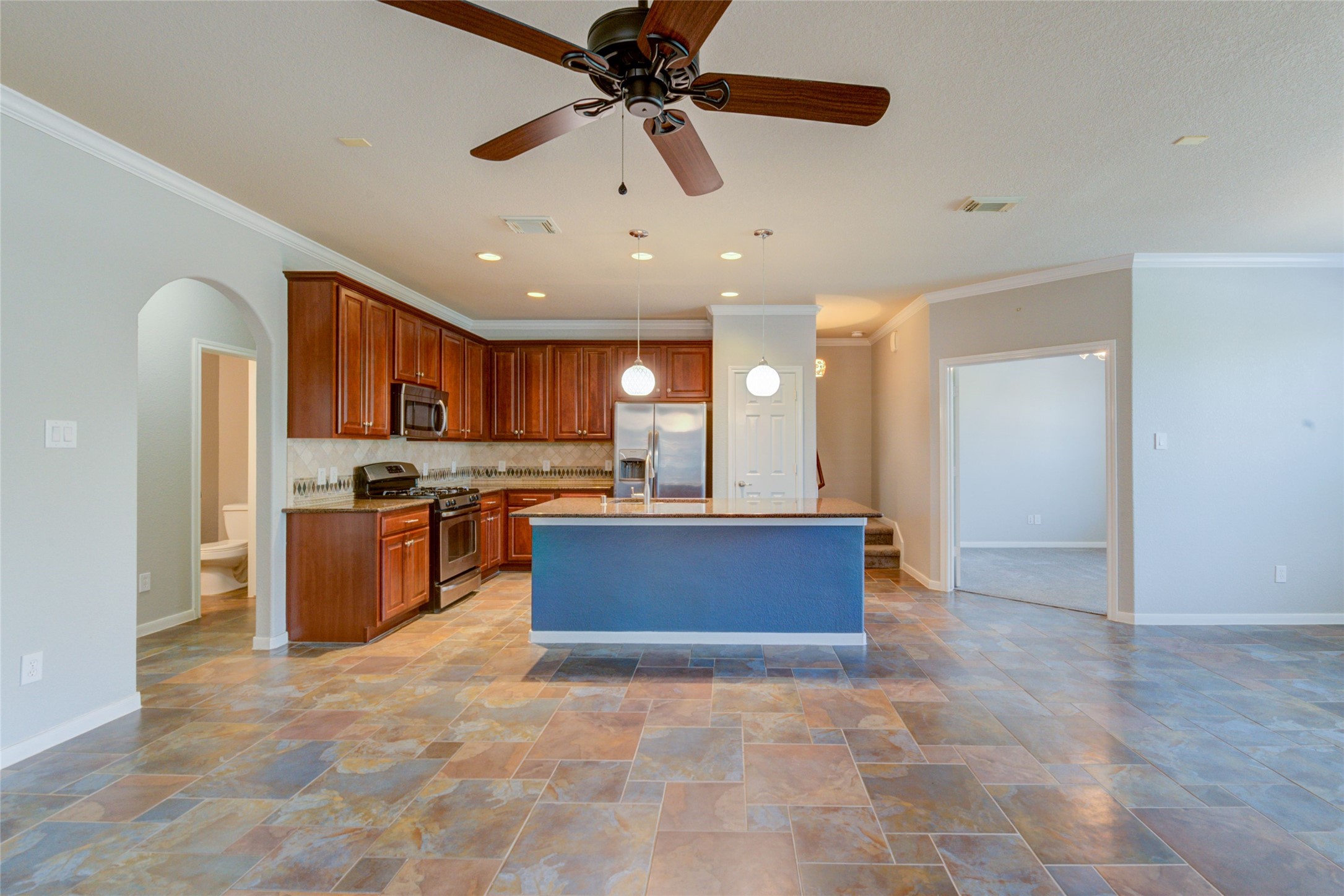 141 E Montfair Boulevard , The Woodlands, TX, 77382 | 77114470 | Realty Texas LLC