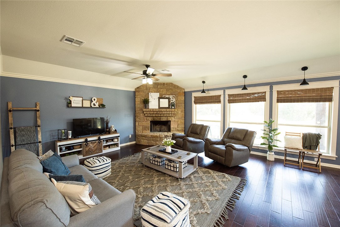 100 Quarry Bluff Cove , Liberty Hill, TX, 78642 | 2942711 | Realty Texas LLC