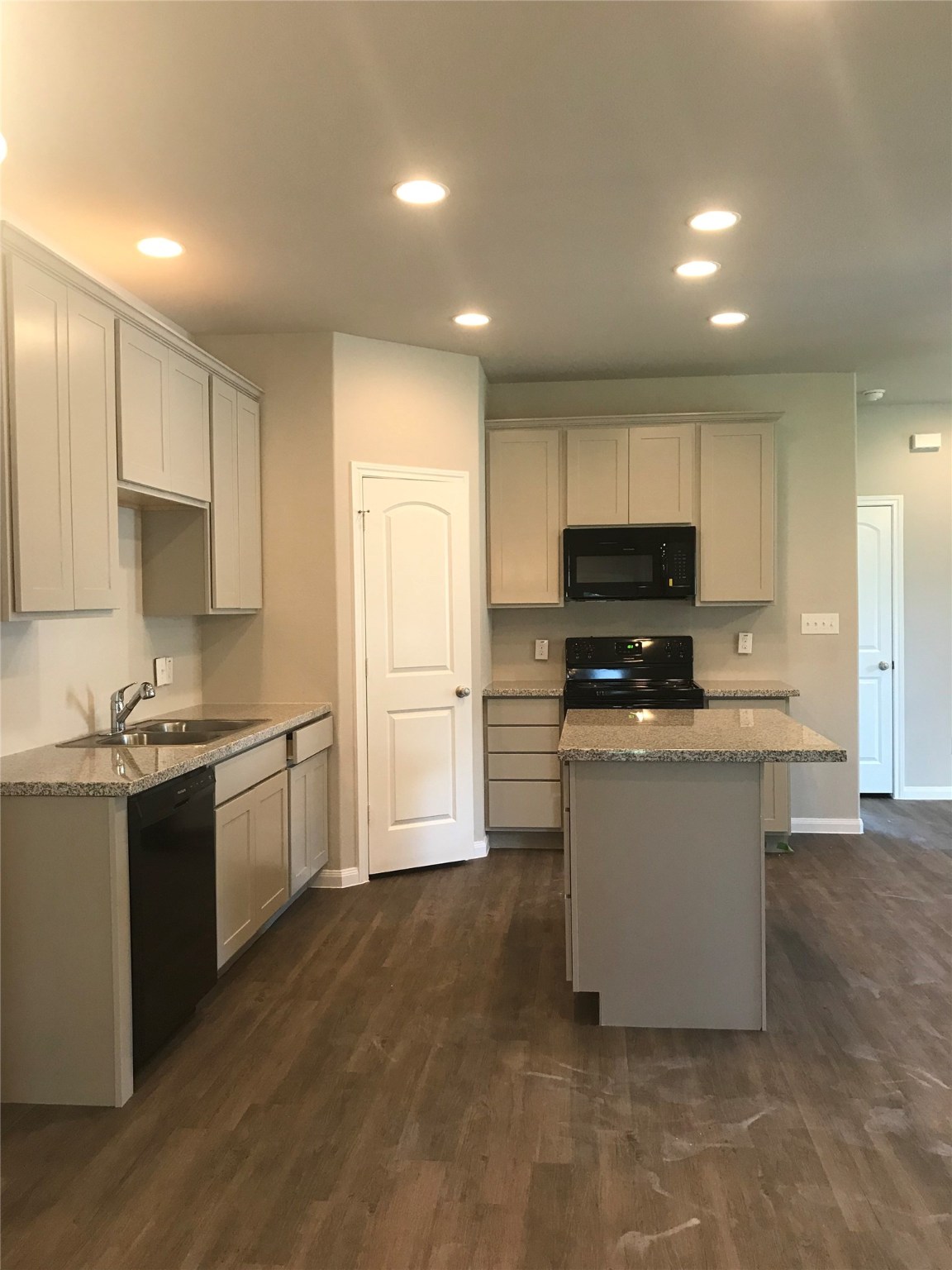 609 South Campbell Street B , Willis, TX, 77378 | 21399145 | Realty Texas LLC