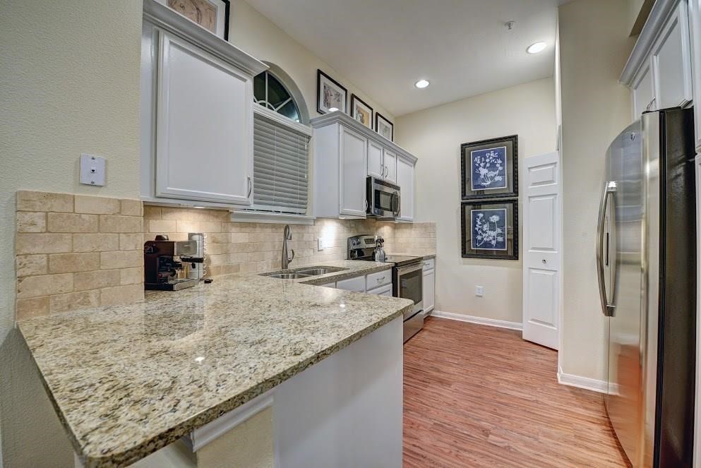 2350 Westcreek Lane 3202 , Houston, TX, 77027 | 60207782 | Realty Texas LLC