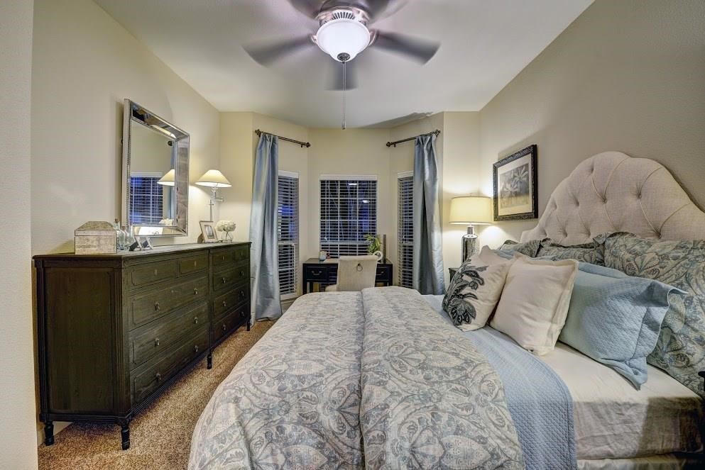 2350 Westcreek Lane 3202 , Houston, TX, 77027 | 60207782 | Realty Texas LLC