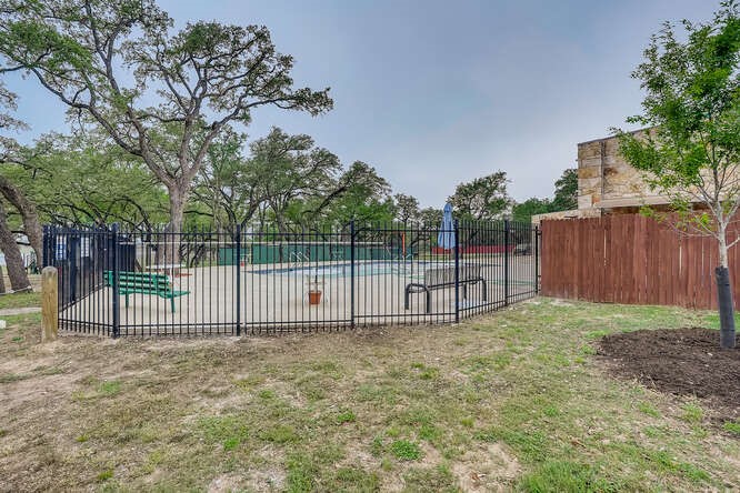 6704 Bar K Clubhouse Court , Lago Vista, TX, 78645 | 9898454 | Realty Texas LLC