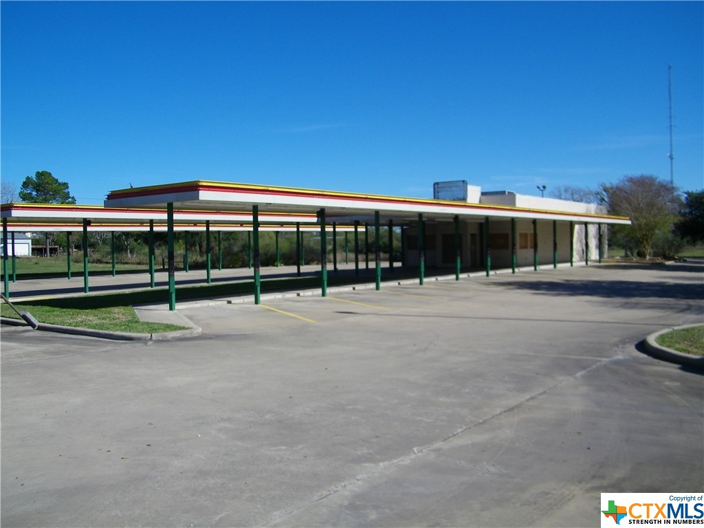 1624 Texana Street Street , Hallettsville, TX, 77964 | 432457 | Realty Texas LLC