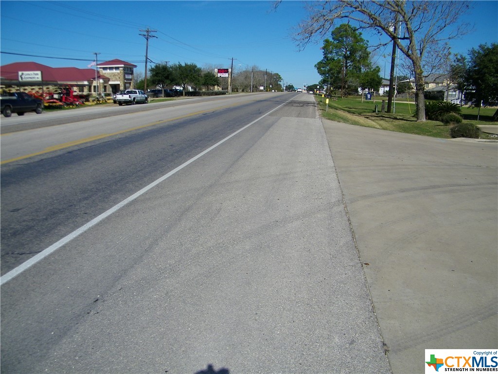 1624 Texana Street Street , Hallettsville, TX, 77964 | 432457 | Realty Texas LLC