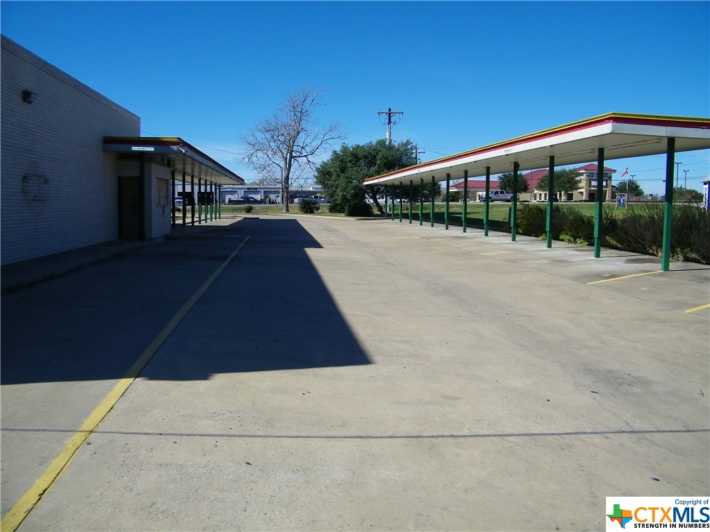 1624 Texana Street Street , Hallettsville, TX, 77964 | 432457 | Realty Texas LLC