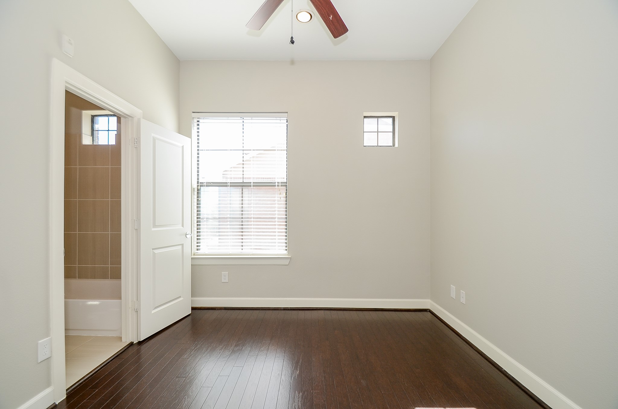 2110 Shearn Street 6 , Houston, TX, 77007 | 88936514 | Realty Texas LLC