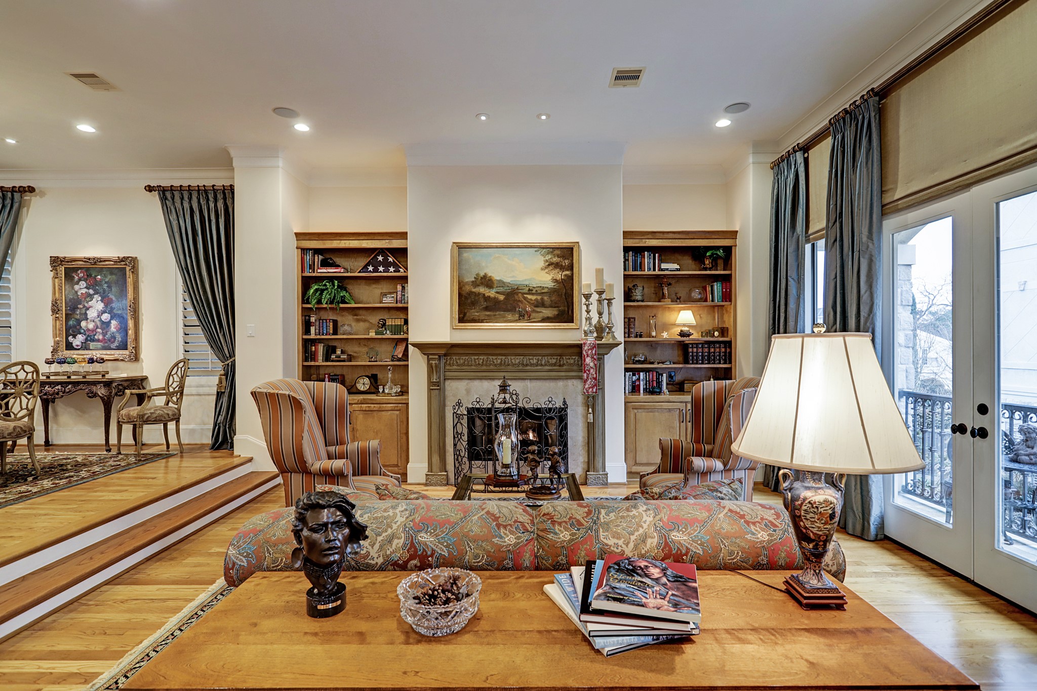 1813 Nantucket Drive , Houston, TX, 77057 | 2832195 | Realty Texas LLC