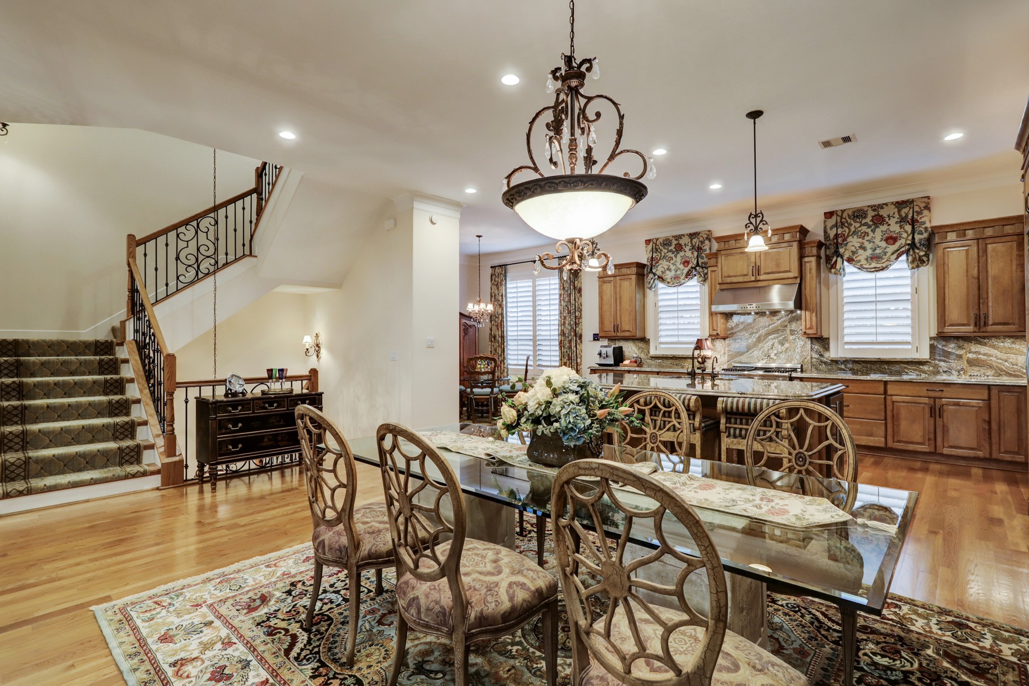1813 Nantucket Drive , Houston, TX, 77057 | 2832195 | Realty Texas LLC
