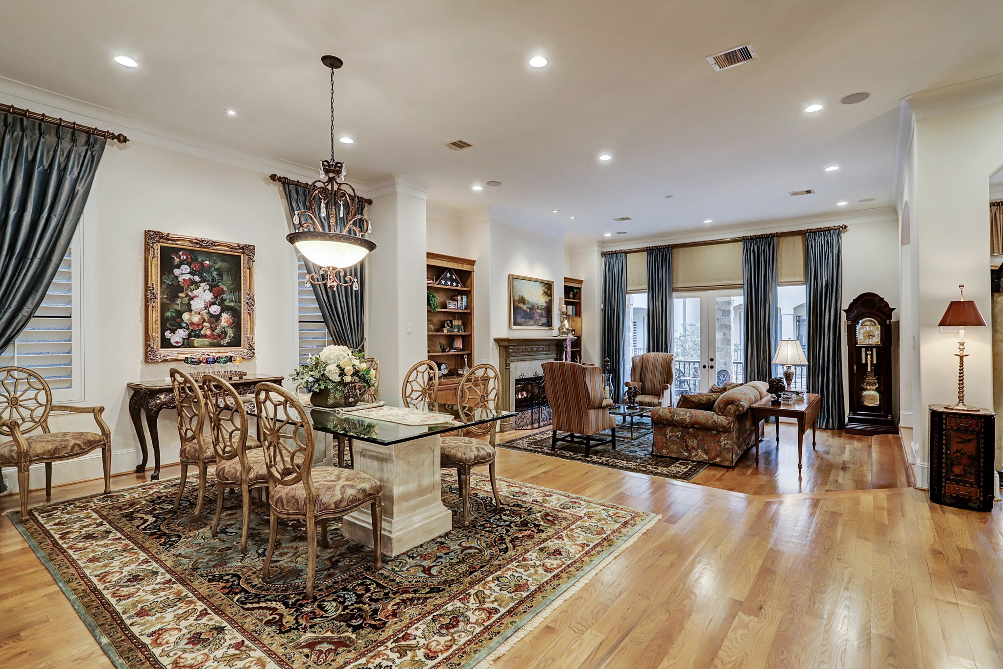 1813 Nantucket Drive , Houston, TX, 77057 | 2832195 | Realty Texas LLC