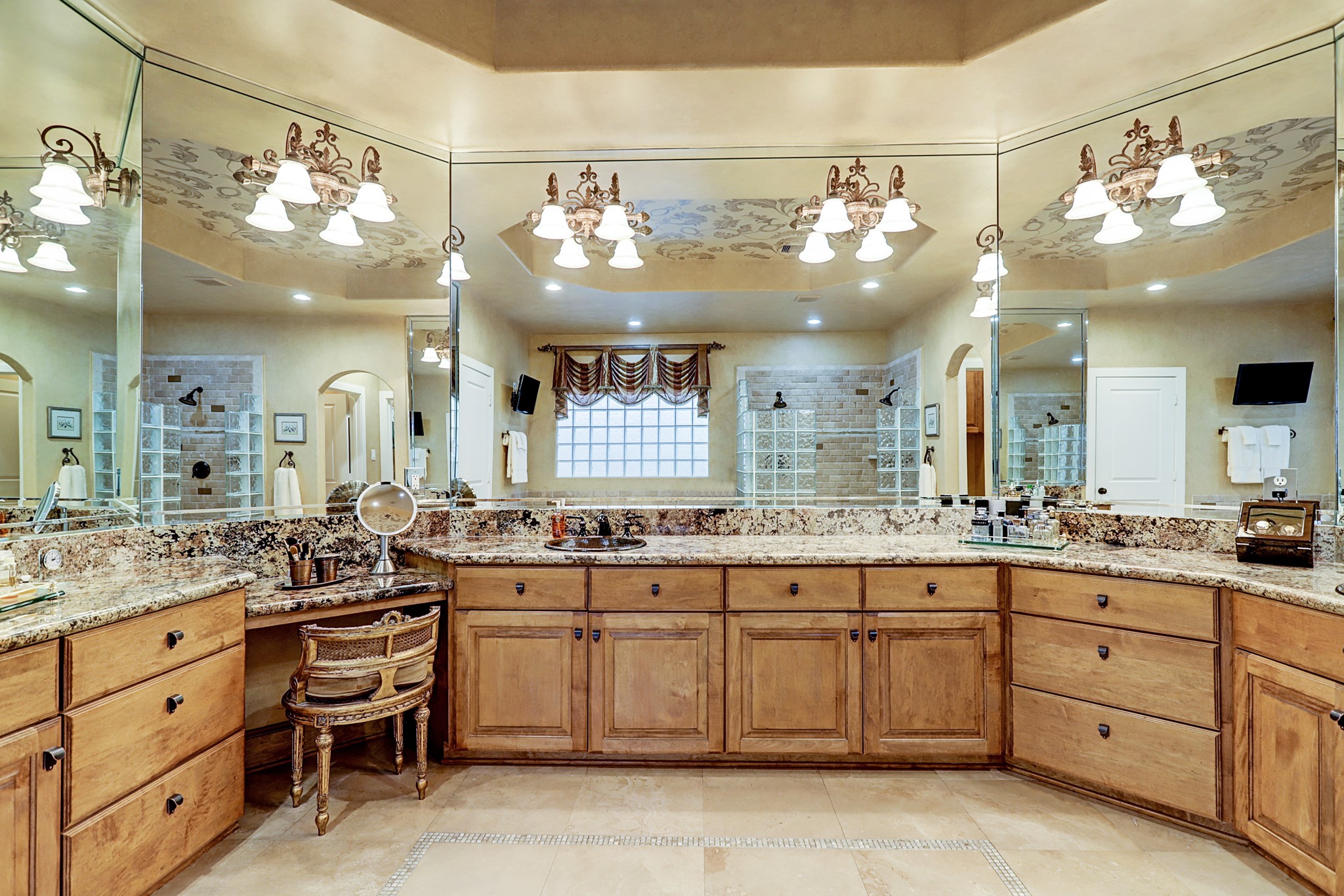 1813 Nantucket Drive , Houston, TX, 77057 | 2832195 | Realty Texas LLC