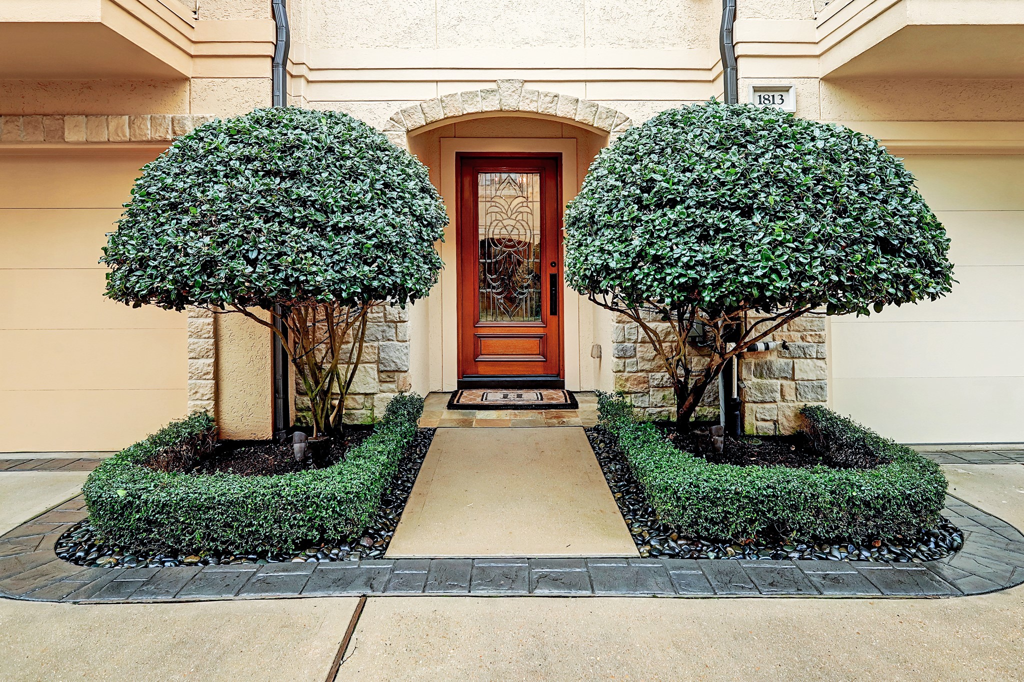 1813 Nantucket Drive , Houston, TX, 77057 | 2832195 | Realty Texas LLC