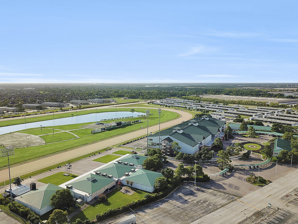 1812 N Sam Houston Parkway Parkway W , Houston, TX, 77038 | 49573680 | Realty Texas LLC