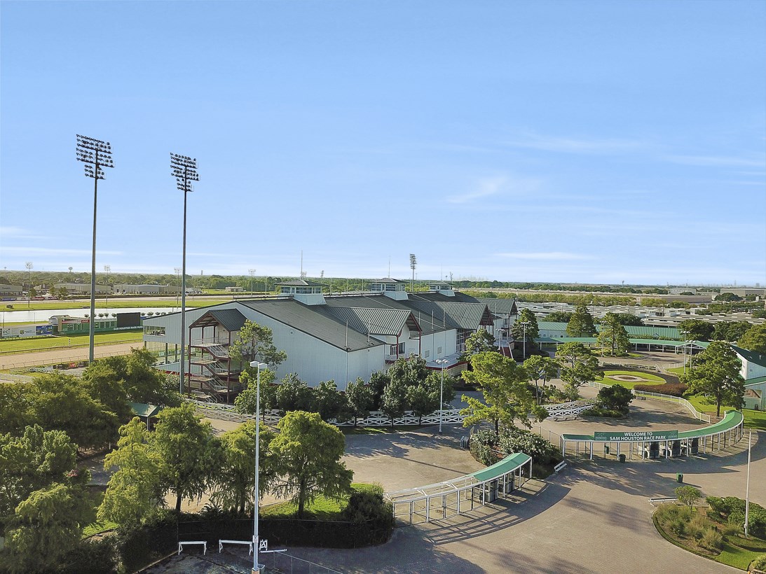 1812 N Sam Houston Parkway Parkway W , Houston, TX, 77038 | 49573680 | Realty Texas LLC