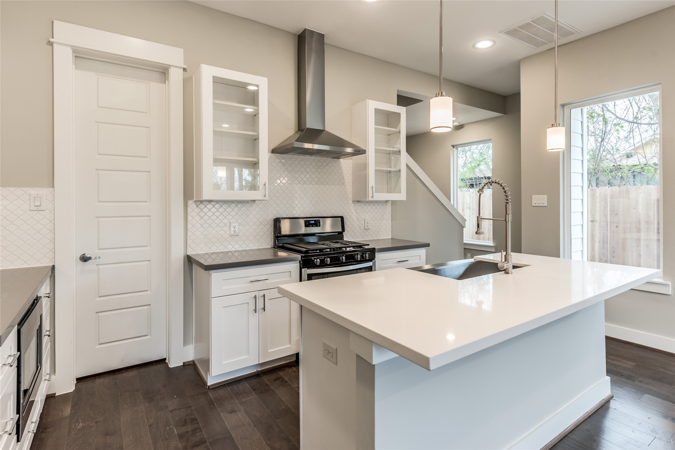 1407 Boswell Street , Houston, TX, 77009 | 89488283 | Realty Texas LLC