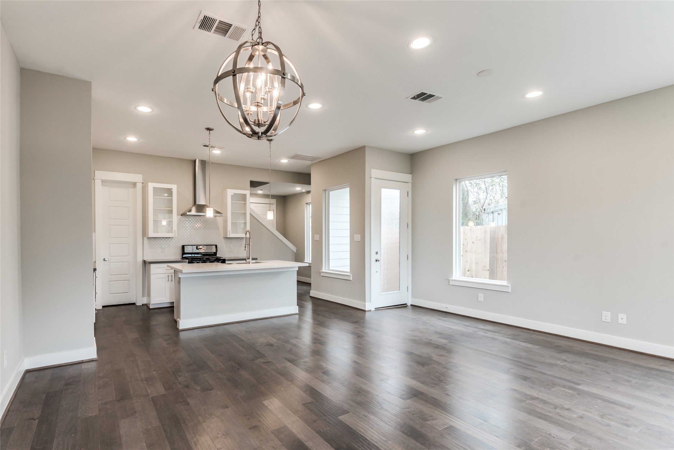 1407 Boswell Street , Houston, TX, 77009 | 89488283 | Realty Texas LLC