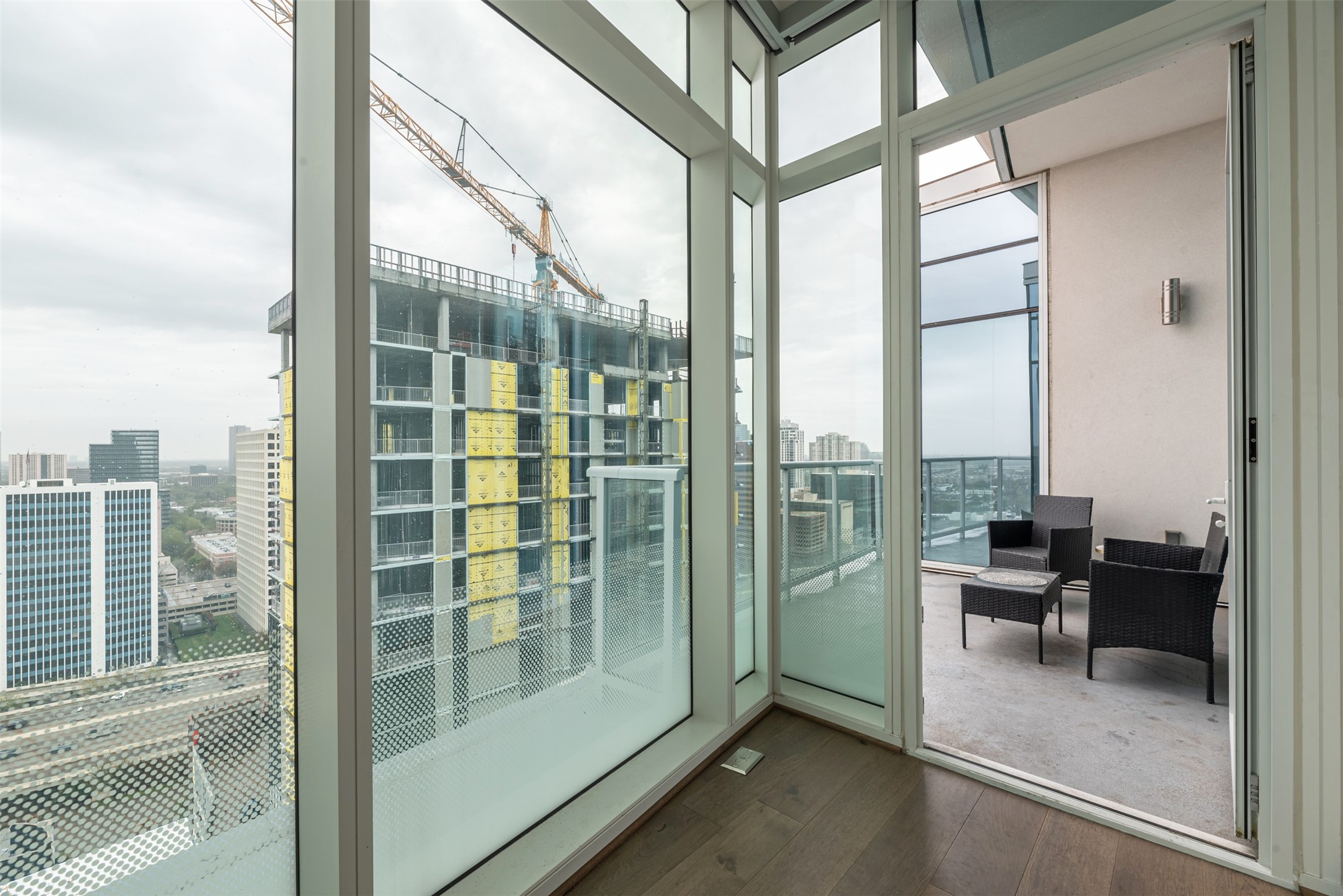4521 San Felipe Street 2104 , Houston, TX, 77027 | 91065305 | Realty Texas LLC