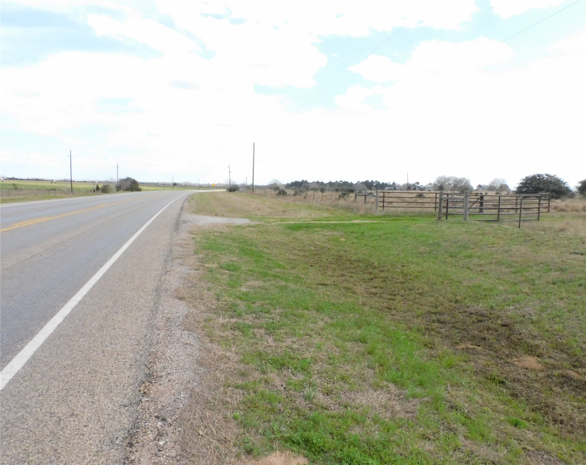 6495 Fm 1094 , Sealy, TX, 77474 | 33346594 | Realty Texas LLC