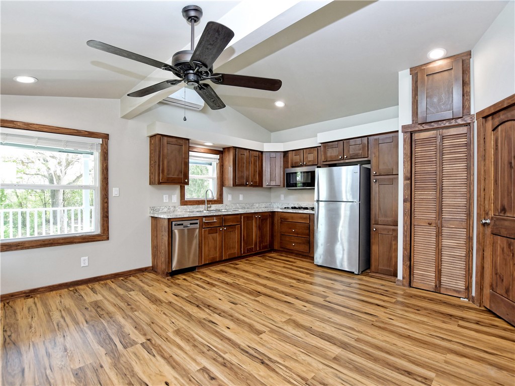 216 Old Coach Lane , Elgin, TX, 78621 | 1121276 | Realty Texas LLC