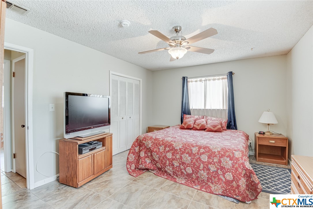 6723 Connie Mack Street , San Antonio, TX, 78240 | 437567 | Realty Texas LLC