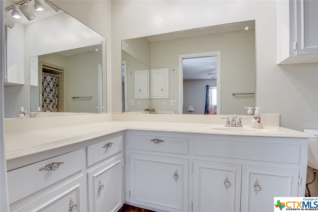 6723 Connie Mack Street , San Antonio, TX, 78240 | 437567 | Realty Texas LLC
