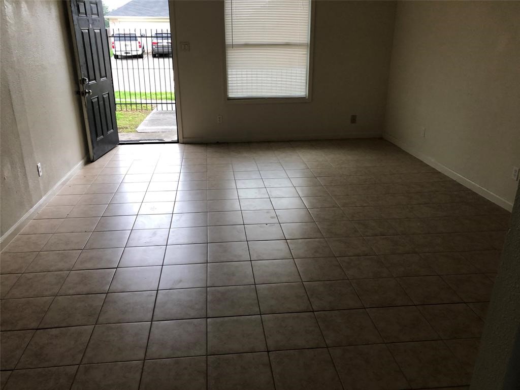 719 Barren Springs Drive ABCD , Houston, TX, 77090 | 36100219 | Realty Texas LLC