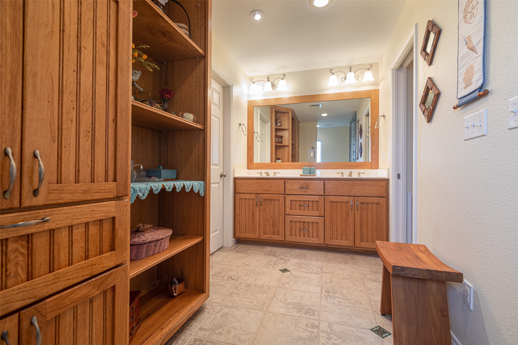 114 White Marlin Drive , Port Lavaca, TX, 77979 | 52410661 | Realty Texas LLC