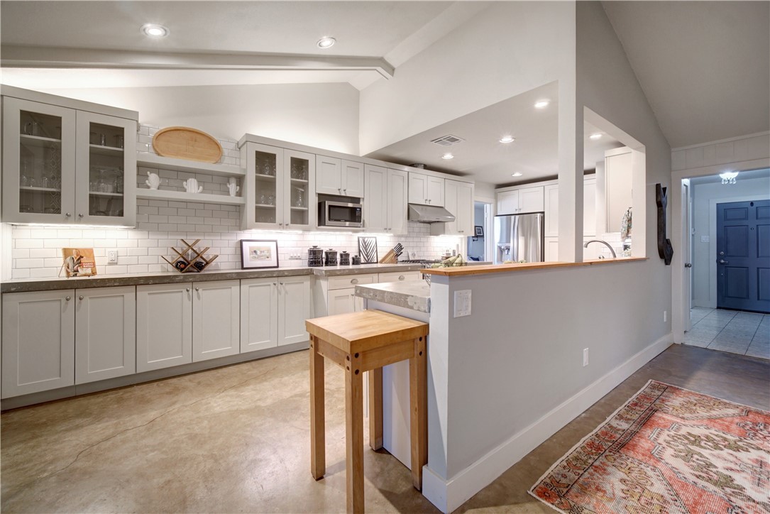 12306 Rolling Hill Drive 