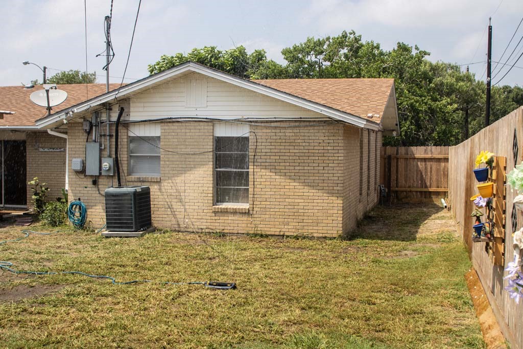 307 Hialeah Drive , Corpus Christi, TX, 78418 | 384899 | Realty Texas LLC