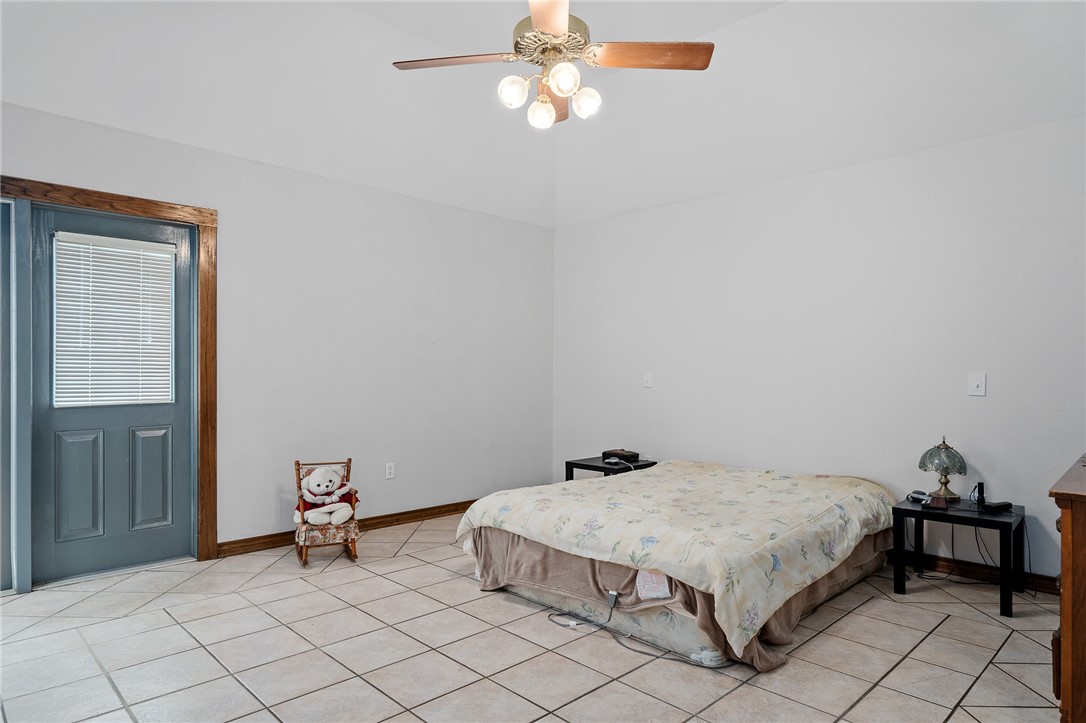101 Lone Oak Street , Portland, TX, 78374 | 385284 | Realty Texas LLC