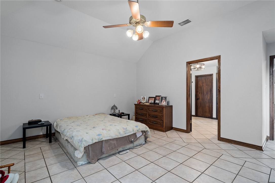 101 Lone Oak Street , Portland, TX, 78374 | 385284 | Realty Texas LLC