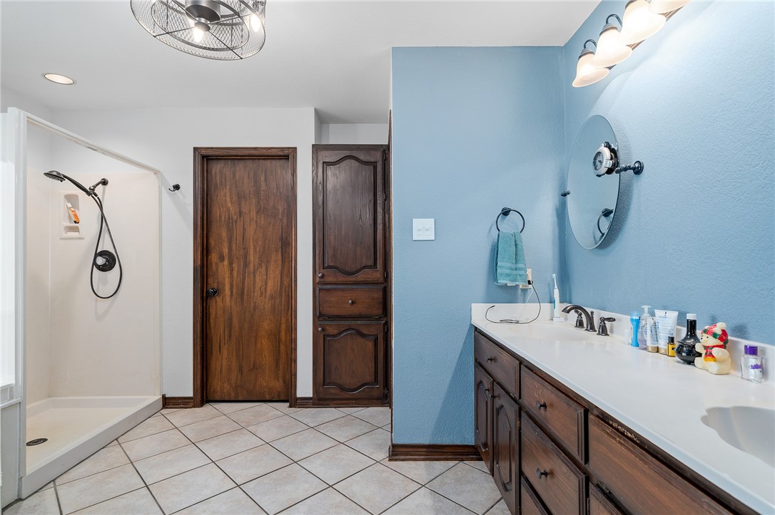 101 Lone Oak Street , Portland, TX, 78374 | 385284 | Realty Texas LLC