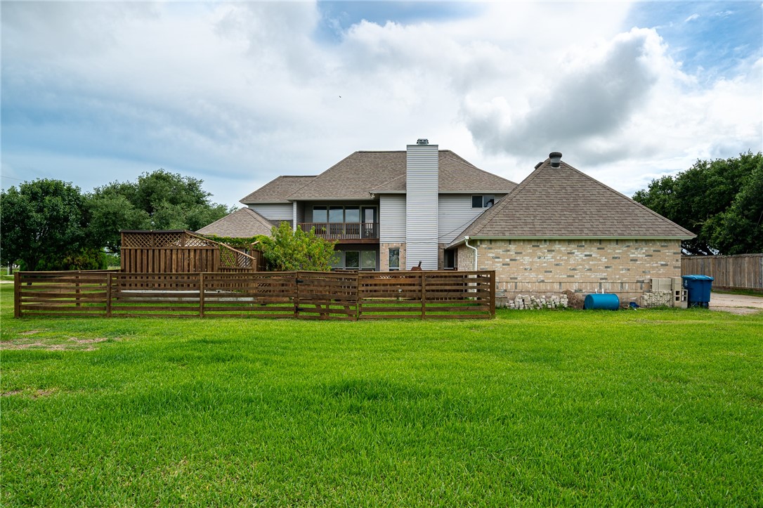 101 Lone Oak Street , Portland, TX, 78374 | 385284 | Realty Texas LLC